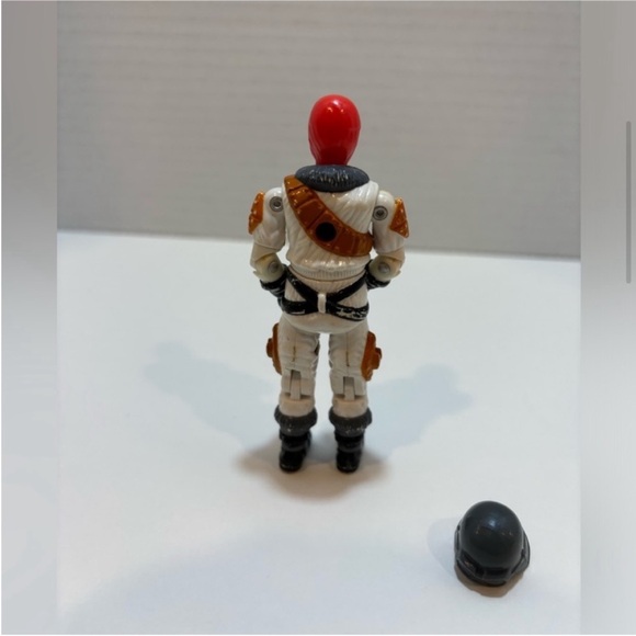 Vintage 1987 GI Joe Cobra Ice Viper with helmet V1 ARAH action figure by Hasbro - Picture 4 of 12